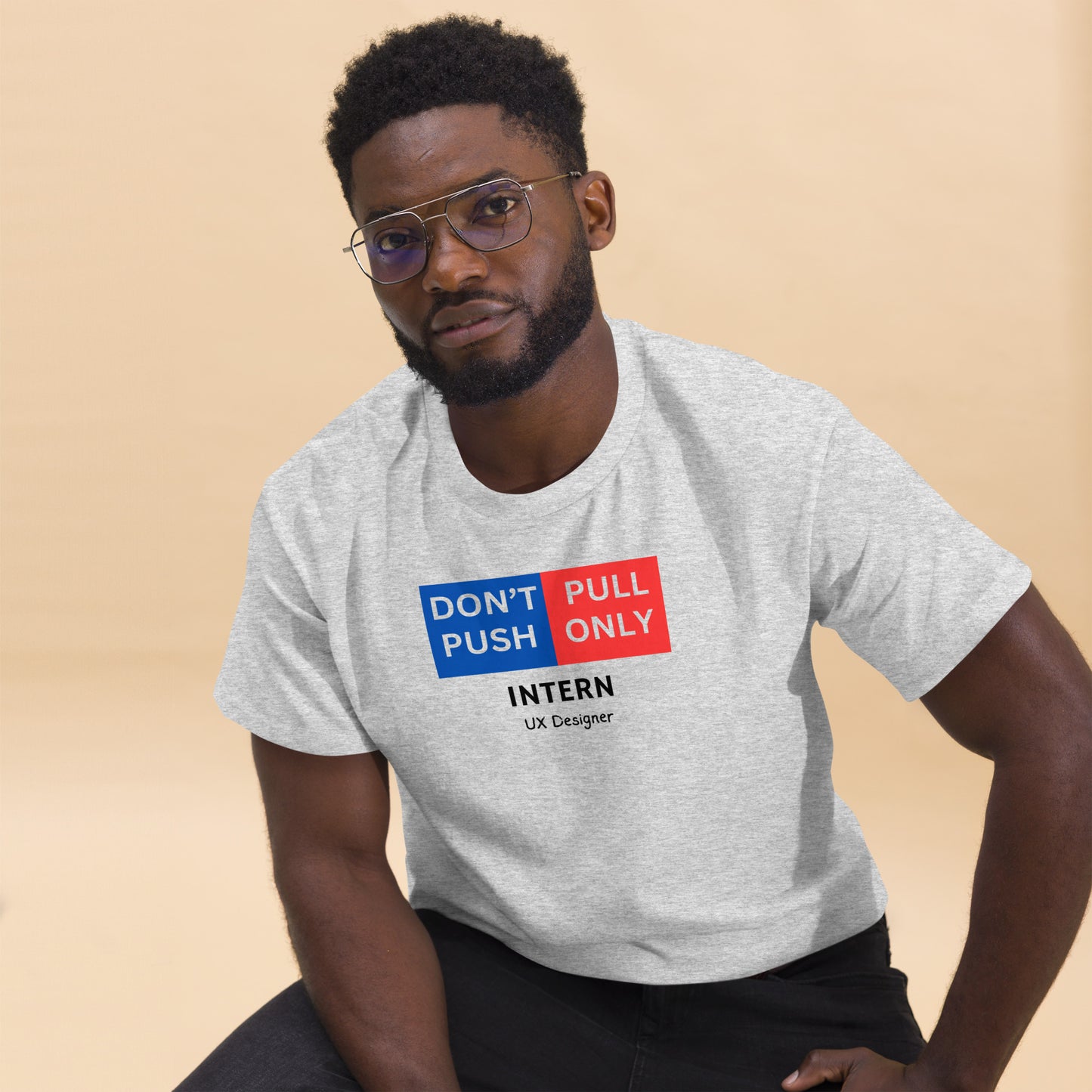 Intern UX Designer classic tee - Light